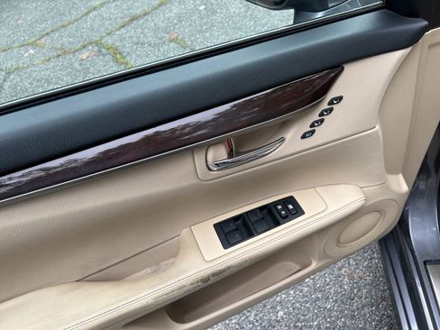 Used 2013 Lexus ES 350 w/ Luxury Pkg FWD image 14