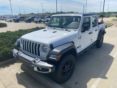 Used 2023 Jeep Gladiator Sport w/ Trailer Tow Package