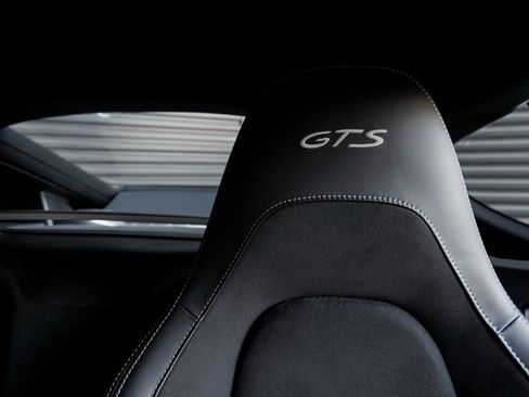 Certified 2024 Porsche 718 Cayman GTS image 15