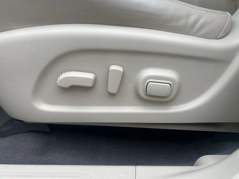 Used 2018 Nissan Murano Platinum image 23