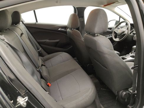 Used 2018 Chevrolet Cruze LT w/ Convenience Package image 19