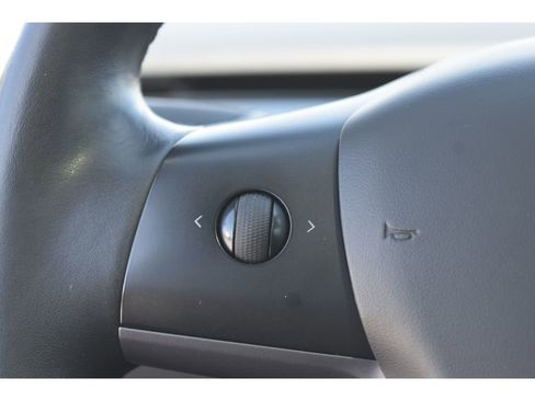 Used 2018 Tesla Model 3 Long Range image 13