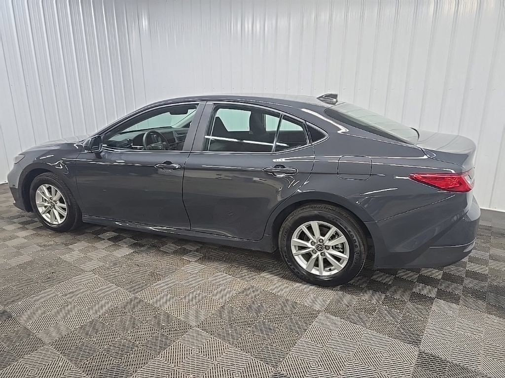 Used 2025 Toyota Camry LE w/ Convenience Package AWD/4WD image 4