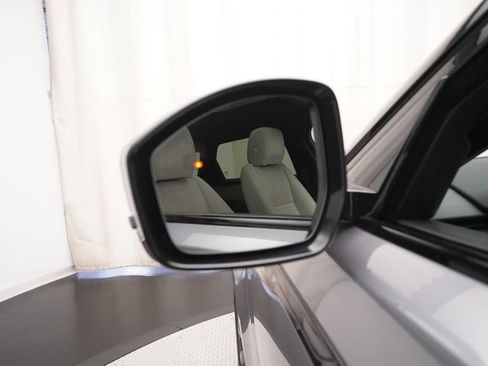 Used 2020 Land Rover Range Rover Velar R-Dynamic S image 15