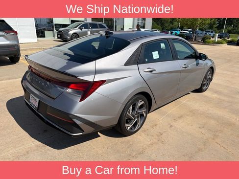 Used 2025 Hyundai Elantra Sport FWD image 5