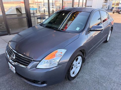 Used 2008 Nissan Altima 3.5 SE w/ Emergency Aid Pkg FWD image 1