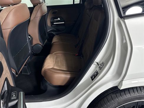 Certified 2025 Mercedes-Benz GLA 250 image 23