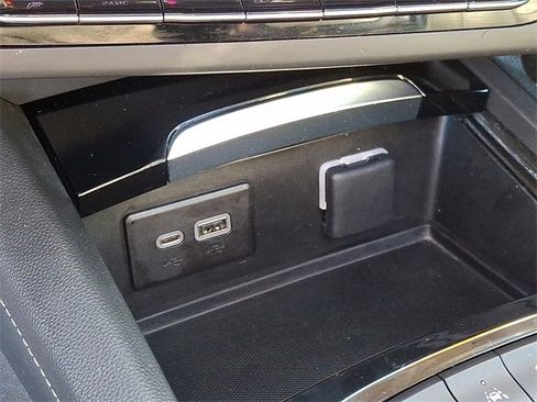 Used 2023 Buick Envision Essence w/ Sport Touring Package image 25