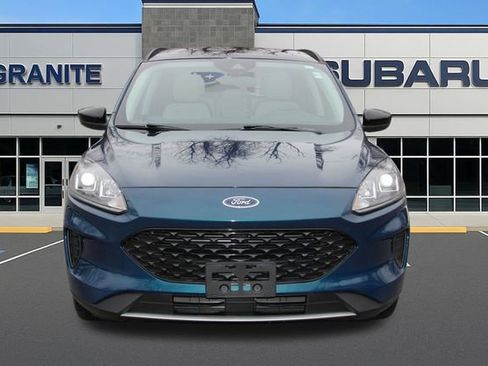 Used 2020 Ford Escape SE Sport image 4