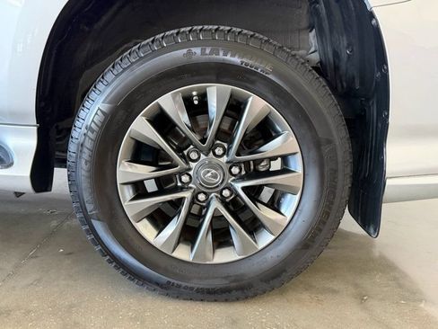 Used 2019 Lexus GX 460 Premium AWD/4WD image 10