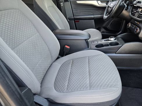 Used 2021 Ford Escape SE FWD image 11
