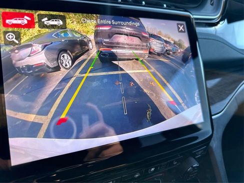 Used 2023 Jeep Grand Cherokee Trailhawk w/ Luxury Tech Group III image 29