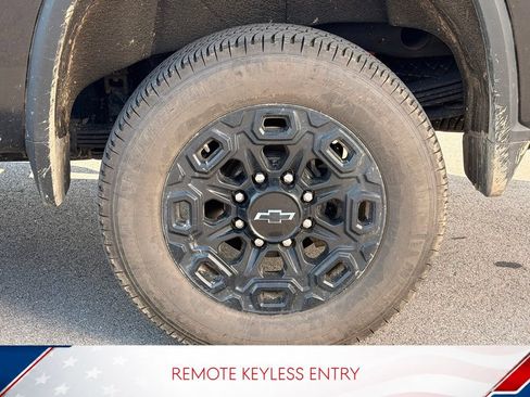 Used 2021 Chevrolet Silverado 2500 LTZ w/ LTZ Plus Package AWD/4WD image 9