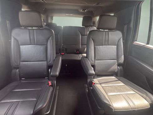 Used 2022 Chevrolet Suburban RST w/ Sport Performance Package AWD/4WD image 25