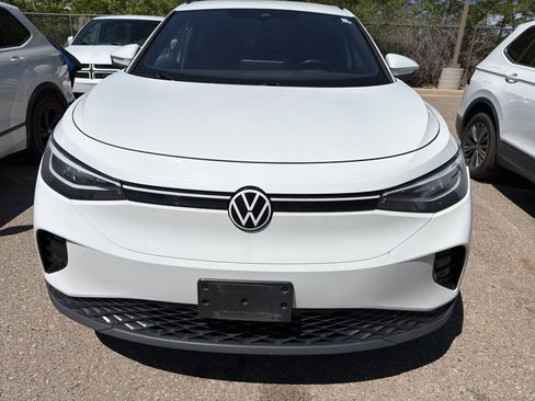 Used 2023 Volkswagen ID.4 Pro AWD/4WD image 9