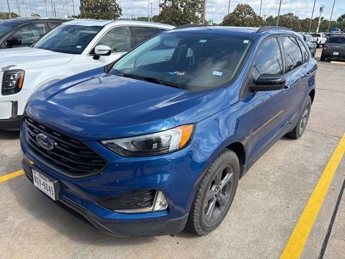 Used 2024 Ford Edge SEL w/ Sport Appearance Package AWD/4WD image 3
