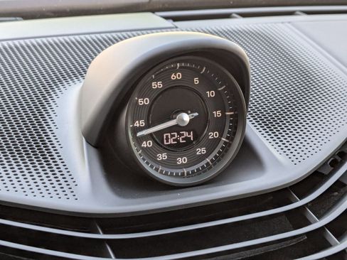New 2026 Porsche Taycan 4S AWD/4WD image 20