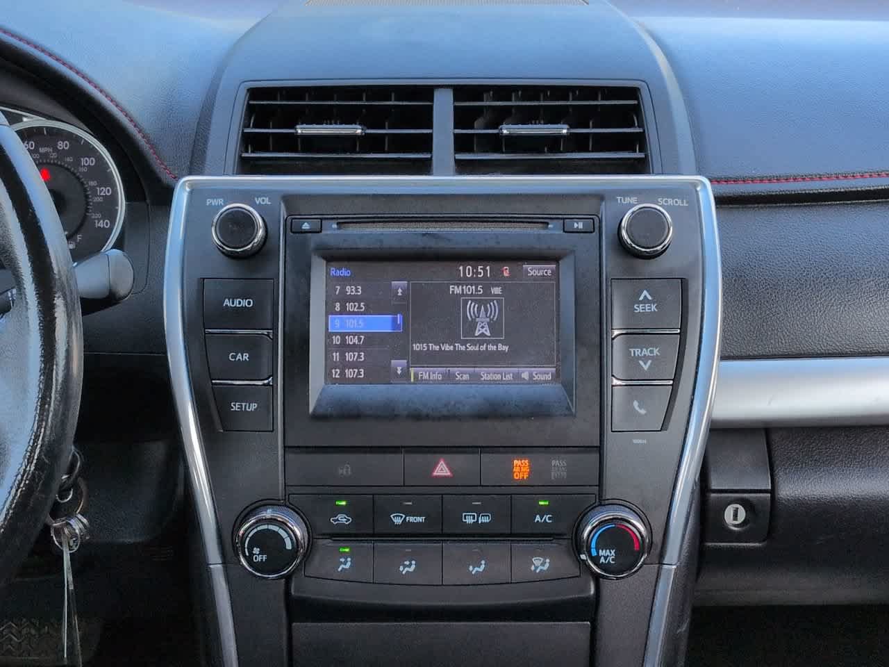 Used 2017 Toyota Camry SE FWD image 17