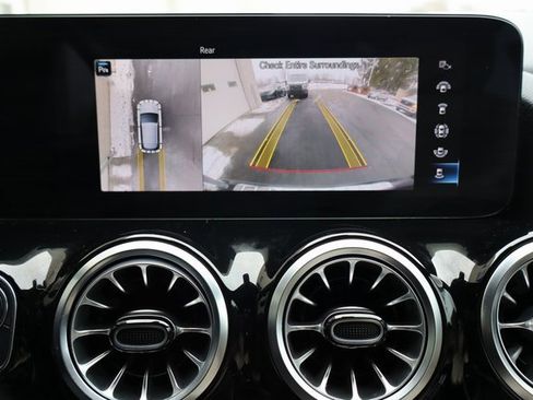 Used 2023 Mercedes-Benz GLA 250 GLA 250 image 9