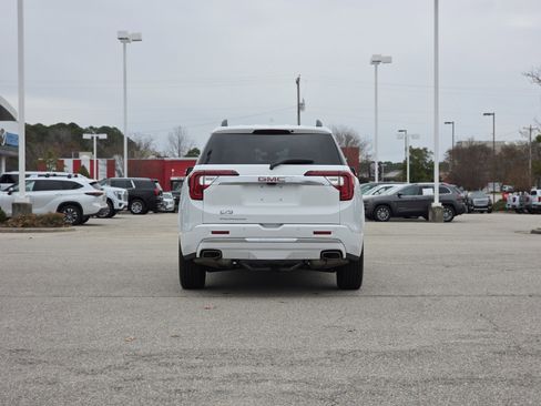 Used 2023 GMC Acadia Denali w/ Denali Ultimate Package image 6