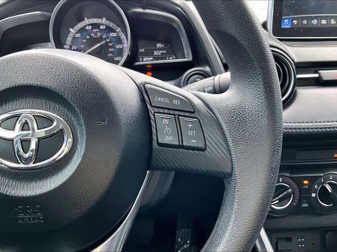 Used 2017 Toyota Yaris iA image 25