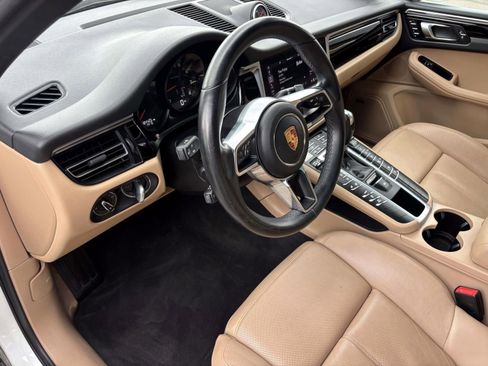 Used 2020 Porsche Macan AWD/4WD image 25