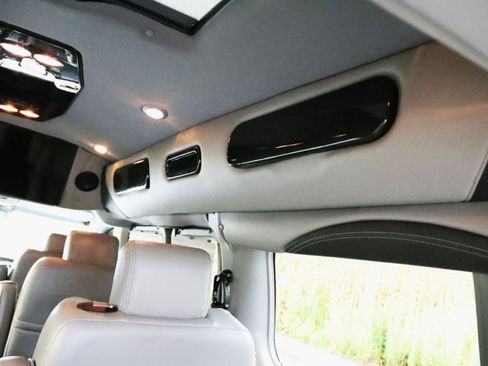 Used 2021 Ford Transit 150 Low Roof AWD image 20