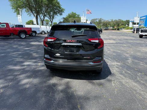 Used 2024 GMC Terrain AT4 AWD/4WD image 6