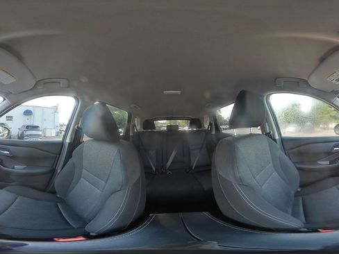 Used 2025 Nissan Rogue SV FWD image 43