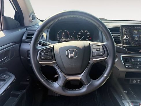 Used 2024 Honda Ridgeline Sport image 12