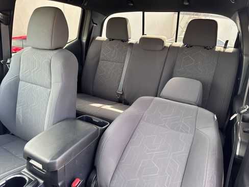 Used 2019 Toyota Tacoma TRD Off-Road w/ Technology Package image 30