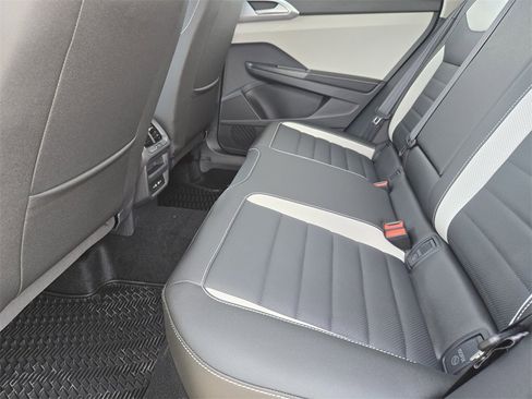 New 2026 Volkswagen Taos SEL image 12