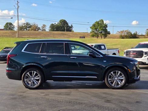 Used 2024 Cadillac XT6 Premium Luxury w/ Technology Package AWD/4WD image 6