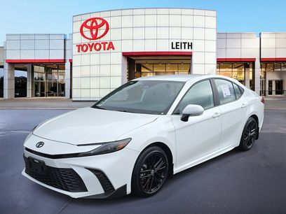 Used 2025 Toyota Camry SE