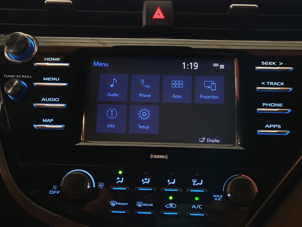 Used 2020 Toyota Camry LE FWD image 25
