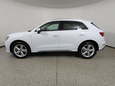 Certified 2024 Audi Q3 2.0T Premium Plus w/ Premium Plus Package image 4