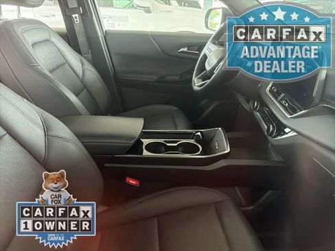 Used 2025 Chevrolet Equinox LT w/ Convenience Package II image 9