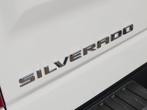 Used 2023 Chevrolet Silverado 1500 LT Trail Boss w/ Convenience Package II AWD/4WD image 9