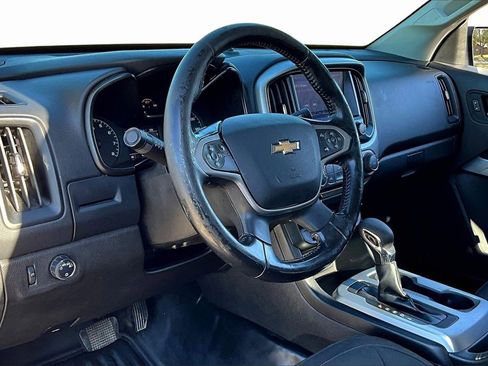Used 2022 Chevrolet Colorado LT w/ Fleet Safety Package image 13