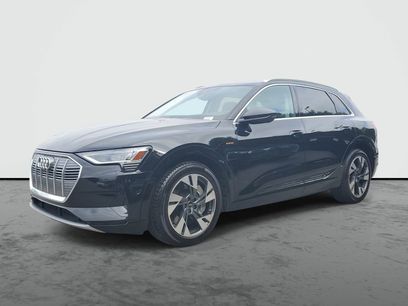 Used 2023 Audi e-tron Premium Plus w/ Premium Plus Package