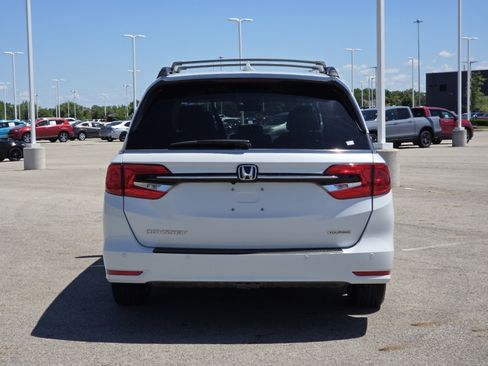 Used 2024 Honda Odyssey Touring image 19