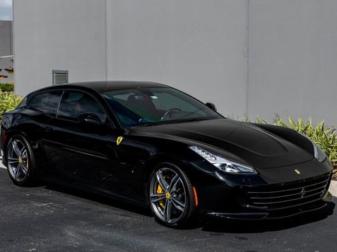 Used 2018 Ferrari GTC4Lusso AWD/4WD image 6