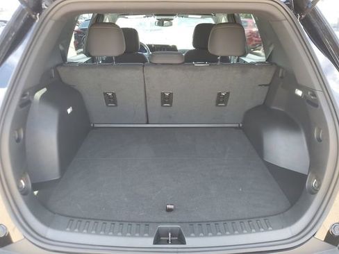 Used 2026 Chevrolet Equinox LT AWD/4WD image 6