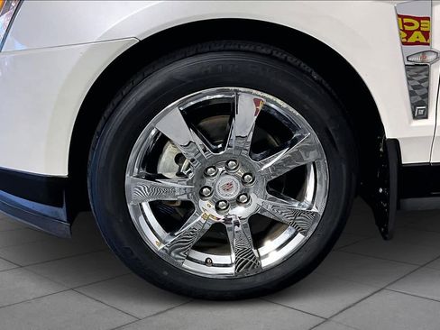 Used 2011 Cadillac SRX Premium image 9