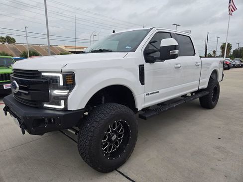 Used 2019 Ford F250 Lariat w/ Lariat Ultimate Package AWD/4WD image 7