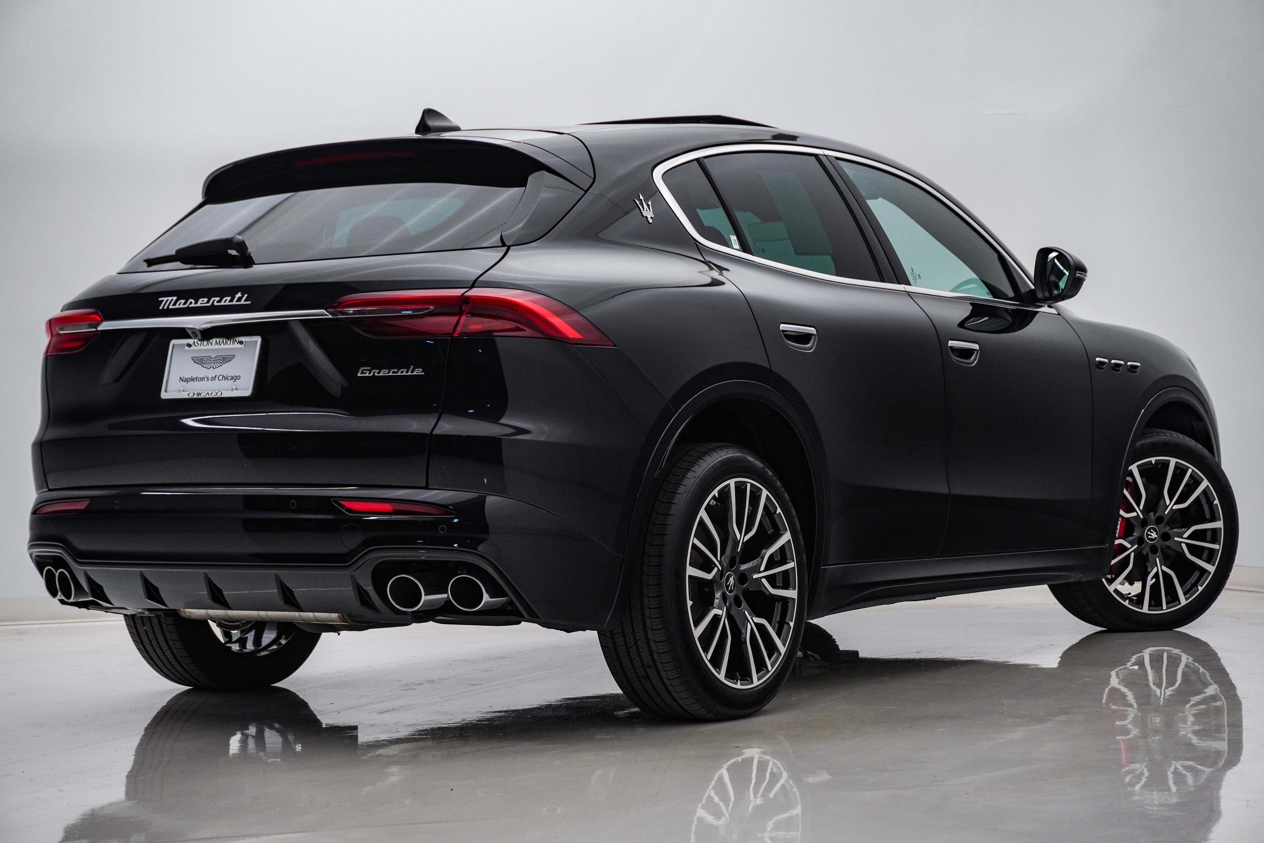 Used 2025 Maserati Grecale GT AWD/4WD image 9