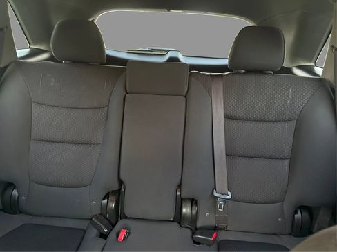 Used 2011 Kia Sorento 2WD w/ Convenience Pkg image 25
