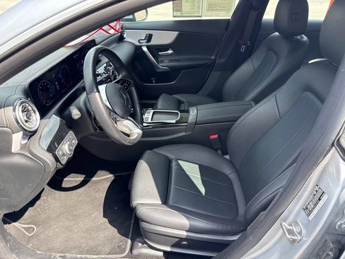 Used 2025 Mercedes-Benz CLA 250 image 10