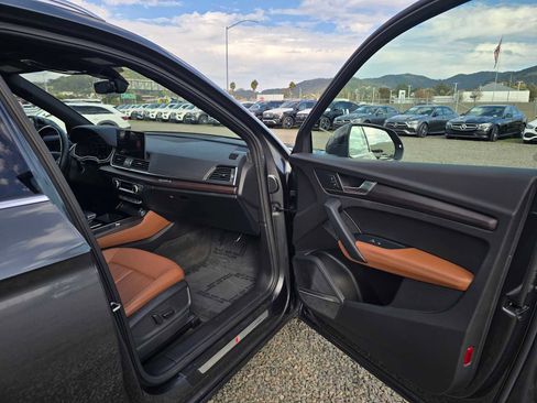 Used 2022 Audi Q5 2.0T Premium Plus w/ Premium Plus Package image 12