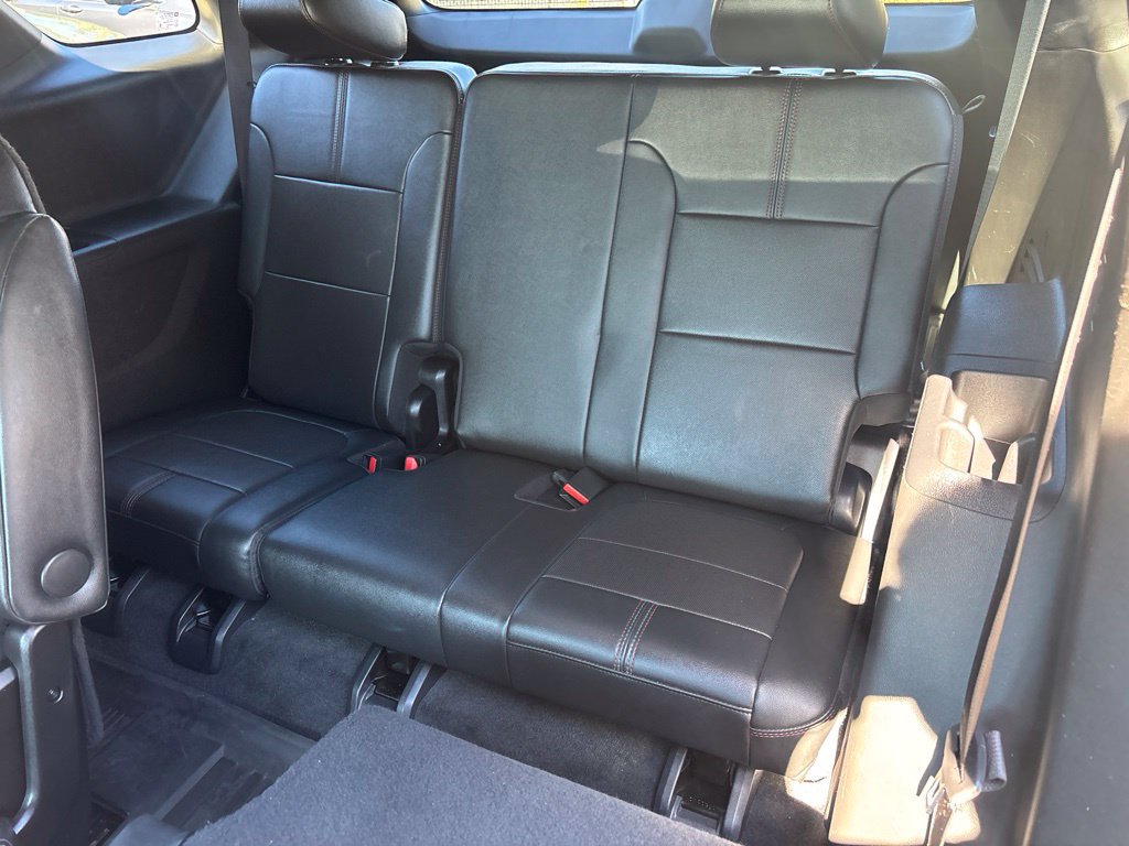 Used 2023 Chevrolet Traverse RS w/ LPO, Floor Liner Package AWD/4WD image 23